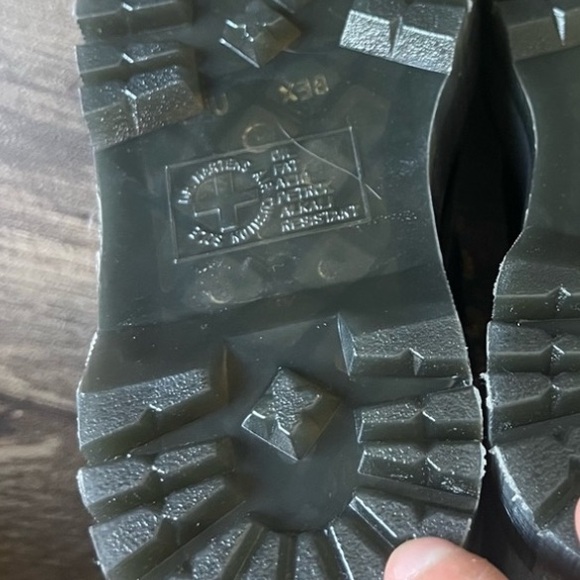 Dr Martens Vegan Jadon Max Combat Platform Boots Black Size 6 NEW - Picture 10 of 10